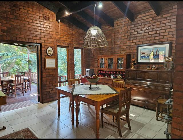 5 BEDROOM BED & BREAKFAST FOR SALE IN WESTVILLE